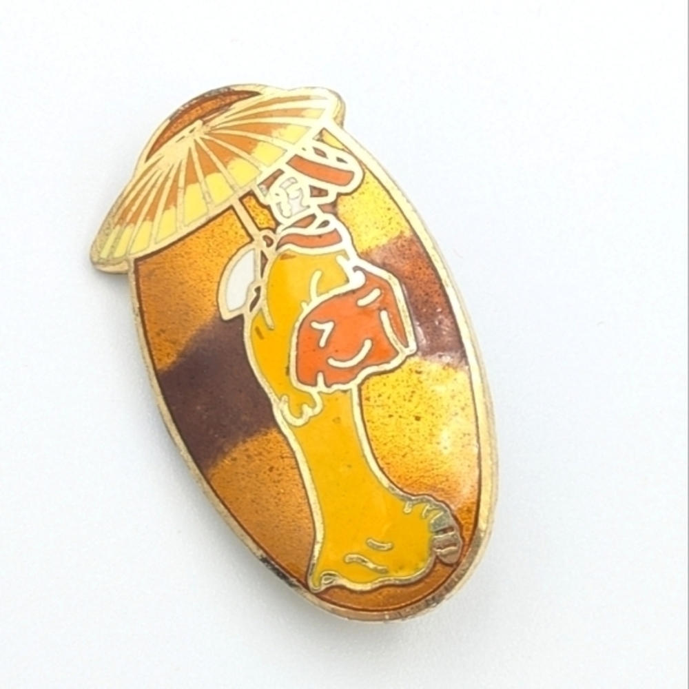 5/25$  Vintage enamel pin